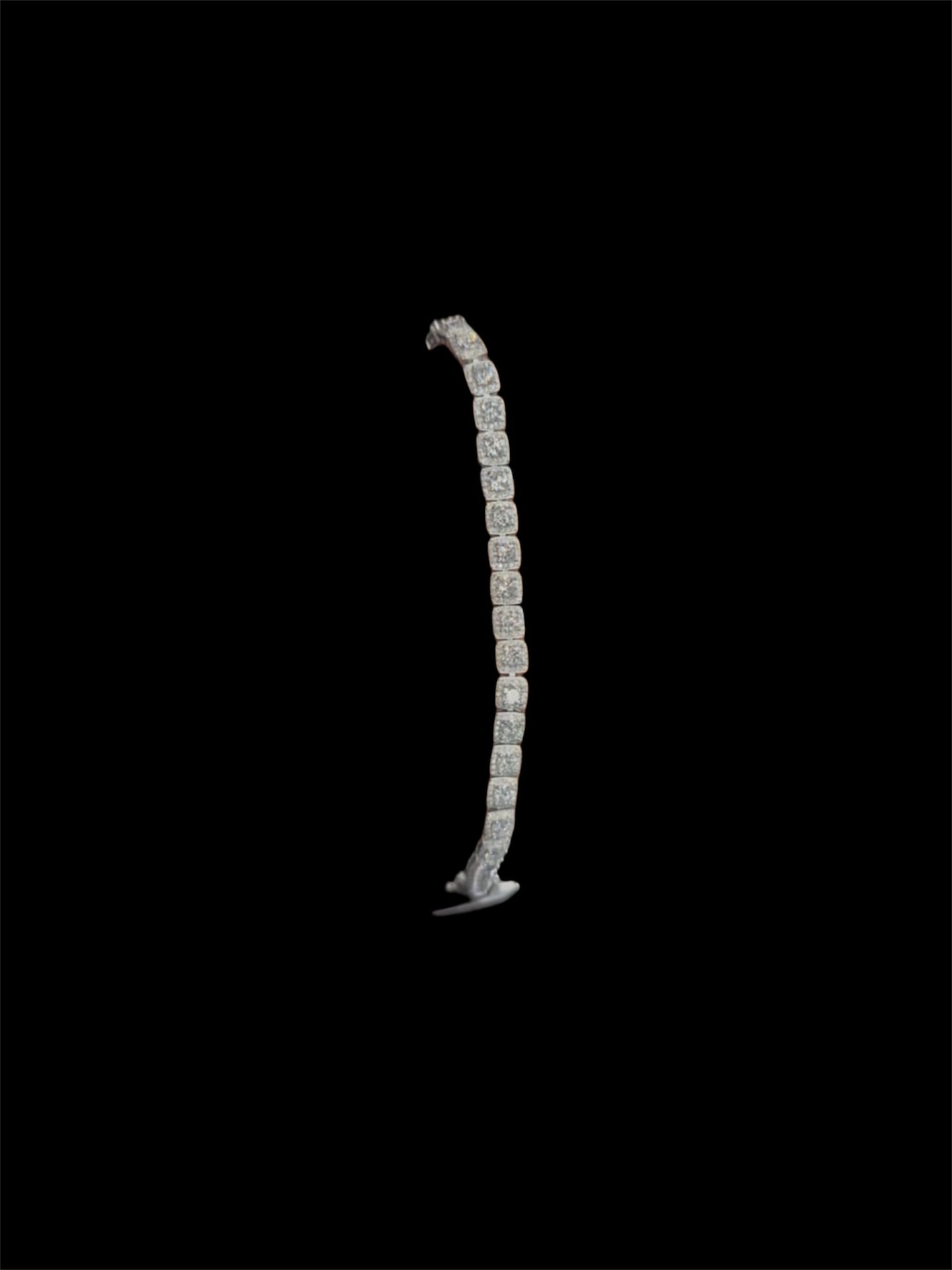 Single halo bracelet